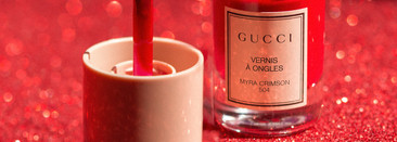 Красивый красный. Лак Vernis à Ongles от Gucci (#504 Myra Crimson)
