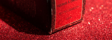 Красивый красный. Лак Vernis à Ongles от Gucci (#504 Myra Crimson)