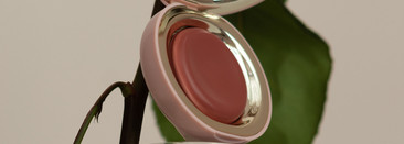 Кремовая версия румян Stay Vulnerable Melting Blush от Rare Beauty (#nearly Neutral)