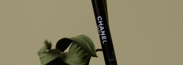 Немного о Chanel. Карандаш для глаз Stylo Yeux Waterproof (#56 Khaki Metal)