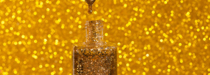 Only Gold. Kinetics Solar Gel (#259 Goldy)