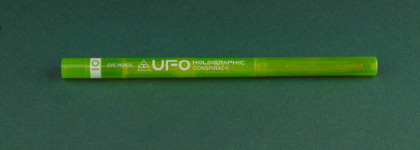 Голографик от Beauty Bomb UFO Eye Pencil Holographic Conspiracy (#01 Hush hush)