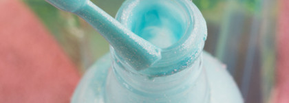 Прозрачность и переливы #Blue Blitz от Sally Hansen (Xtreme Wear Nail Color )