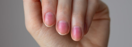 Желе продолжается у Essence_Glossy jelly mini nail polish (#02)