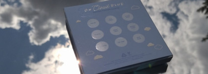 Для скучающих по ясному небу, морю и теплым денькам - холодная палетка On Cloud Blue от Colourpop