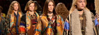 Итальянский скромняга Etra Etro (Edt)От Etro: жар специй, пыльность древесины