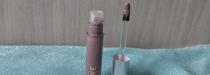 Лучшие блески в моей косметичке - Arive Makeup Comfort Shine Lip Gloss 01 и 03