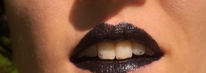 Ещё одна из рода неформальных: помада Focallure Glisten Opal Hydrating Lip Balm (оттенок Night Song)