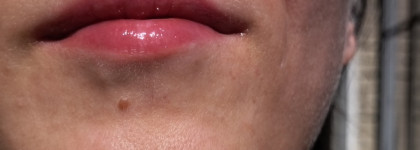 Сомнительная новинка, часть 1: Clio Crystal gloss plumper (02 Spicy Berry Tea)