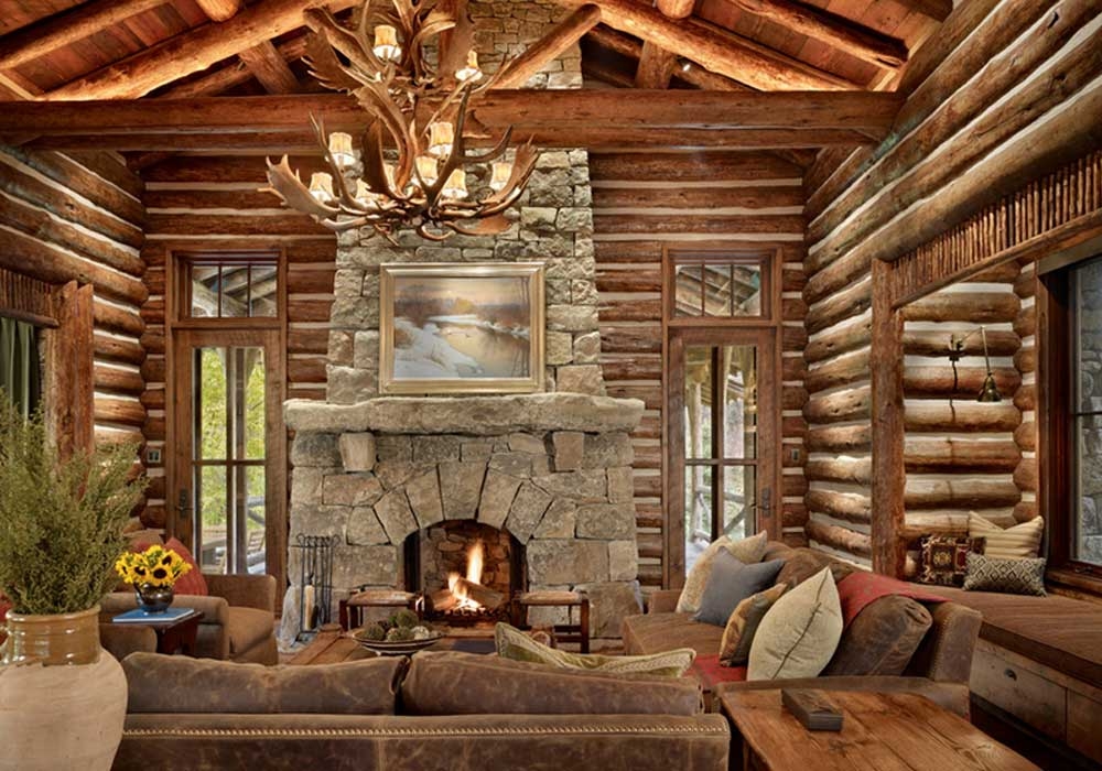 деревянное шалле в лесу , а вы кутаетесь перед дымящими полешками в камине