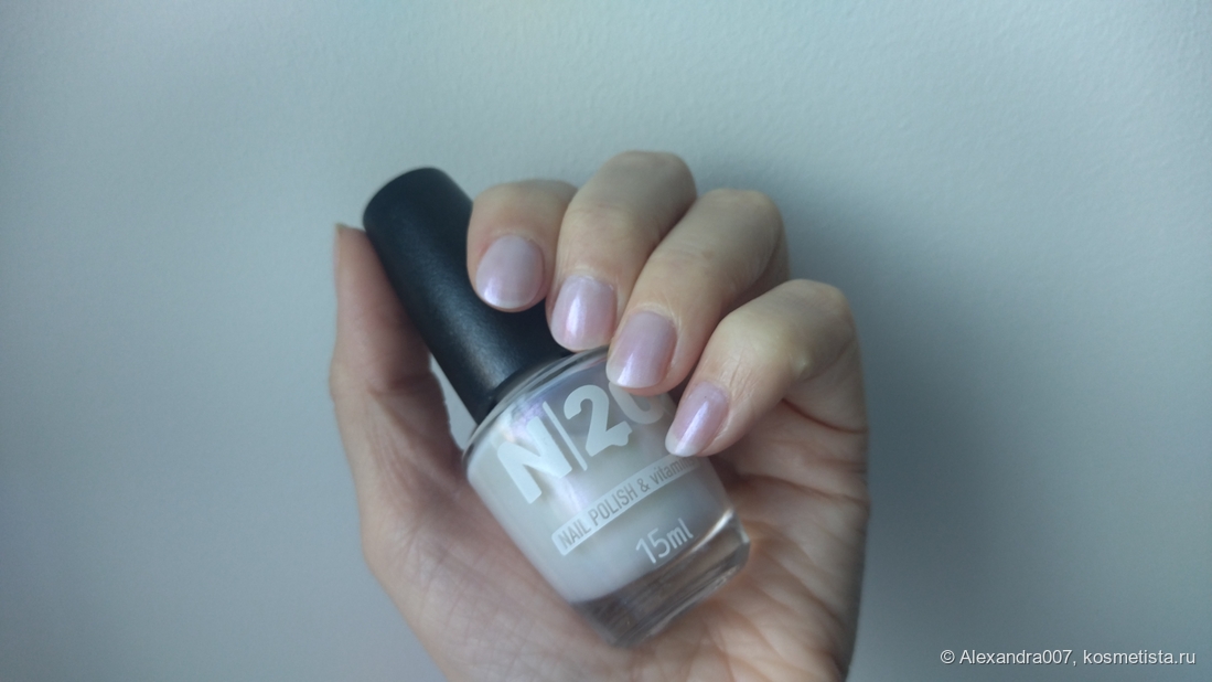 Пасмурно, свет от окна