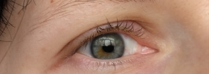 Удачная находка в оттенке бургунди - термо-тушь MakeupRevolution Wrap Lash Mega Extension & Volume Tubing Mascara