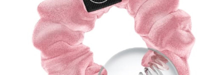 Объёмные резинки для волос из 90-х снова в моде? Invisibobble знают о трендах всё