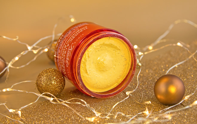 Маска для мгновенного сияния кожи от Kiehl's (Turmeric & cranberry seed energizing radiance masque). Современная сказка о Золушке