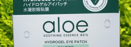 Не представляю своей жизни без патчей. Мои любимые - Aloe soothing essence 80% hydrogel eye patch Holika Holika
