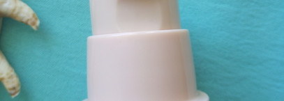 Неплохой кореец - тональная основа Hard Cover Glow Foundation Holika Holika