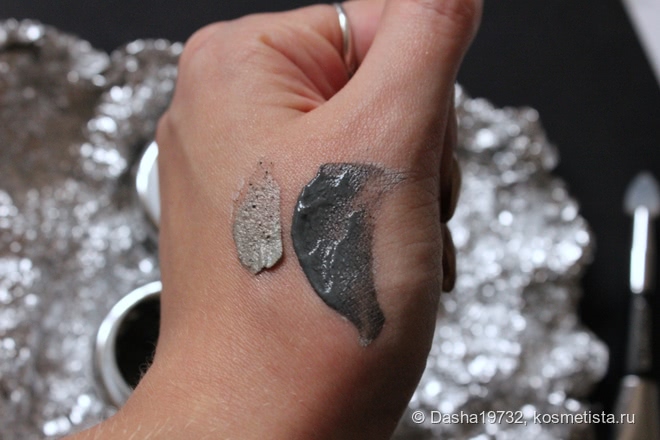 Сравнение чёрной и белой масок GlamGlow. Youthmud Tinglexfoliate Treatment и Clearing supermud treatment