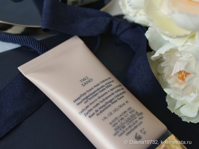 Новый тон Estee Lauder Double Wear Light SPF 10 в оттенке 1W2 Sand сравнение с Estee Lauder Double Wear 1N2 Ecru