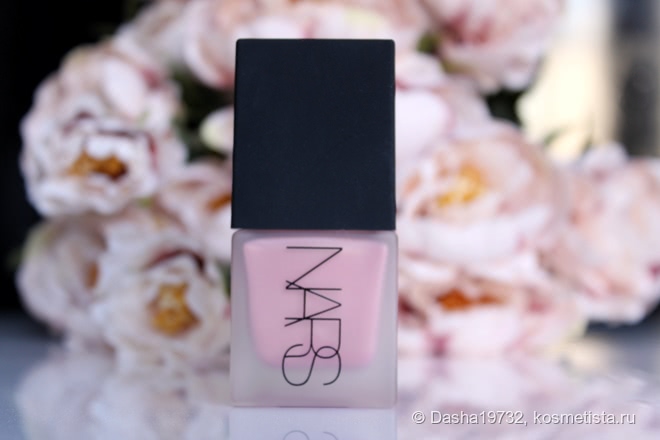 Жидкие румяна Nars в оттенке Orgasm. Самый популярный оттенок в жидком формате