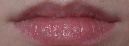 Губная помада МАС Mini Traditional Lipstick в оттенке Mehr и Карандаш для губ МАС Lip Pencil в оттенке Soar