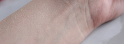 Новинка Guerlain тональное средство L'Essentiel 00N Porcelain и культовые продукты марки: компактная пудра Meteorites №3 и Основа под макияж Meteorites Base Guerlain