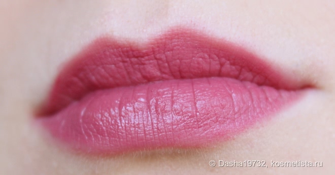 Жидкая губная помада Givenchy Le Rouge Liquide в оттенках Nude Cachemire (101) и Nude Velours (107)