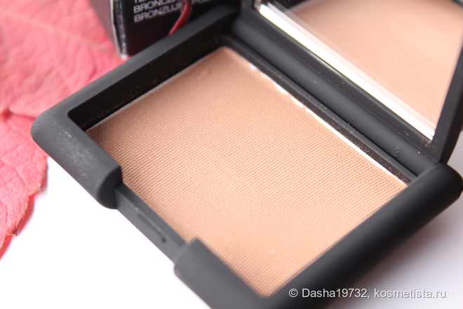 NARS Bronzing Powder в оттенке Laguna