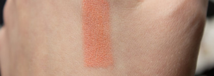 Три текстуры и три помады от Bobbi Brown