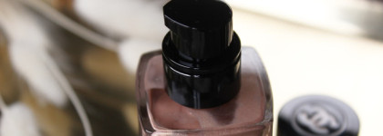 Новинка летней коллекции 2020 - хайлайтер Chanel Les Beiges Sheer Healthy Glow Highlighting Fluid #Sunkissed