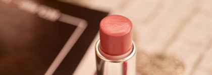 Оттенок, который не исчезает из моей косметички никогда... Maybelline Hydra Extreme в оттенке "бежево-розовый"