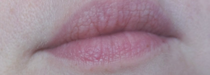 Масло для губ Estrade Relax в оттенке «Клубничное мороженое»