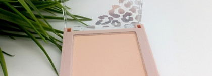 Компактная пудра Pressed Powder soft matte от бренда Stellary в оттенке 01 Светло-бежевый