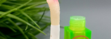 Нереальная крашиха с Маслом для губ Unreal Crush 01 от бренда Beauty Bomb