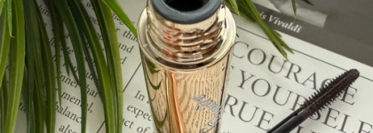 Эффект распахнутых ресниц с тушью Cabaret Première Vivienne Sabo в оттенке 05 (коричневая)