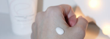 Моя парочка от Avene, которая спасает кожу в зимнее время