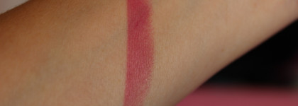 Устойчивая полуматовая помада для губ Magnetic Lips semi-mat&long-lasting от Make Up Factory