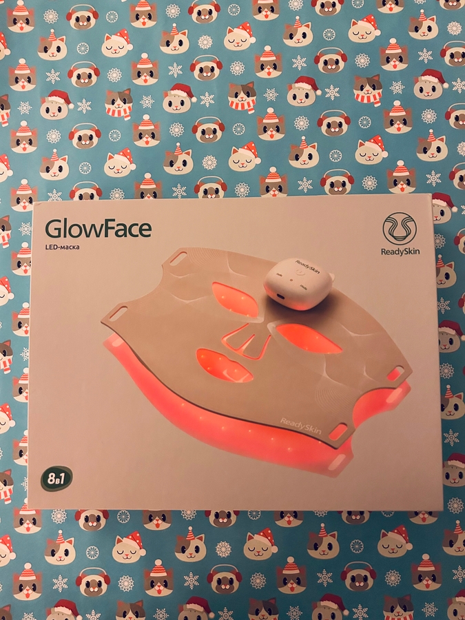 Внутри коробки: маска, пульт, провод, вставки для защиты глаз и короткая, но четкая иллюстрированная инструкция с разными программами чередования цветов под задачи.