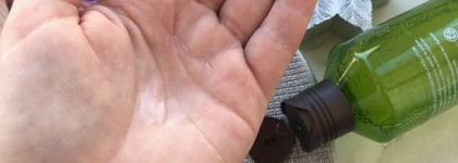 Yves Rocher Очищающий мицеллярный шампунь с экстрактом семян моринги