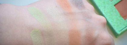 В попытках влезть на ёлку | Lime Crime Venus XS Holly Daze