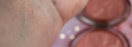 Лимитированный любимец: Diorskin Nude Luminizer Lolli'Glow, 007 - Peach Delight