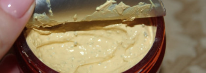 Маска для лица Kiehl's Turmeric & Cranberry Seed Energizing Radiance Masque