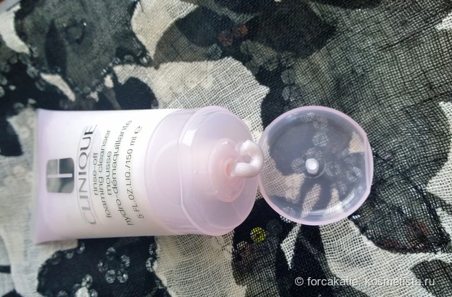 Команда мечты - Rinse-Off Foaming Cleanser от Clinique и Naturally Gentle Eye Makeup Remover