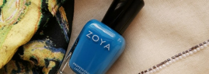Оттенок яркого синего неба от Zoya Professional Lacquer Ling