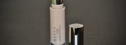 Тон Ultimate Coverage 24 Hour Foundation от Becca. Оттенок для настоящих Белоснежек