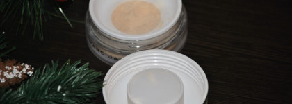 Пудра Finish Line Perfecting Coconut Setting Powder от Marc Jacobs