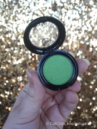J.Cat Beauty Eyeshadow Flying solo - в поисках сочной зелени