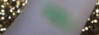 J.Cat Beauty Eyeshadow Flying solo - в поисках сочной зелени