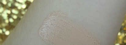 Увлажняющий матовый тональный крем Double Wear Light от Estee Lauder