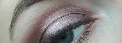 Essence In love with rose eyeshadow box 02 & happily ever after