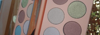 Австралийское побережье в палетке G'day Sydney от Essence Eyeshadow palette